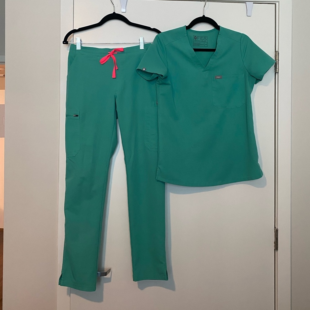 Surgical Green Figs Scrubs